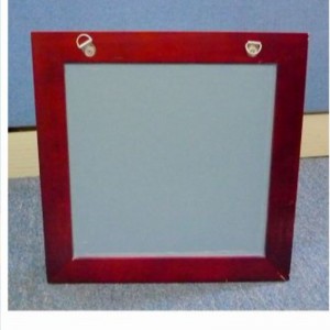 Vægmonteret fodboldskærm