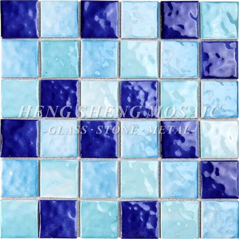 Bølget 3D skridsikker slik farve Blå og hvid Keramik Swmming Pool Fliseglasmosaik Badeværelse Spa Porcelæn Mosaik Dekorationsvægge