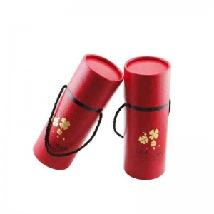 Tilpasset papæskeæskeæske med låg