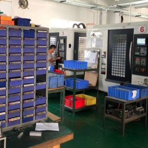 Specialtilbehør til fremstilling af autodele og tilbehør