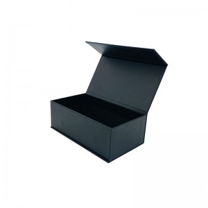 Smukt indpakket gaveæske tilpasset stor gaveæske