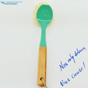 Akbrand Bamboo Handle Dish Cleaning Brush i Tiff. Farve