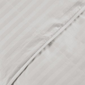 90% hvid duck down dyne med 1 cm damastribestof