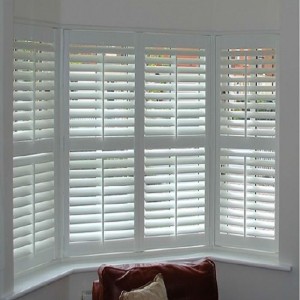 smukke vinduer og skodder gør dit hus smukt