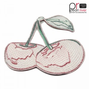 kirsebær broderi paljetter