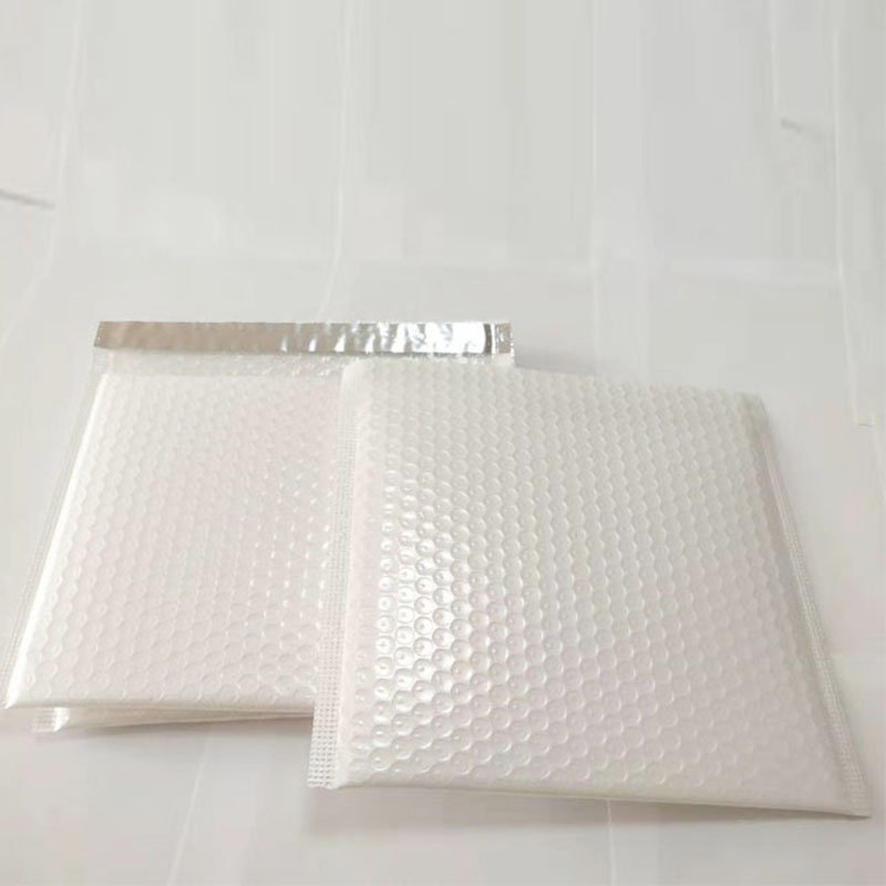 Fabrikspris brugerdefineret charme hvid ekspres tøj polyethylenskum konvolut