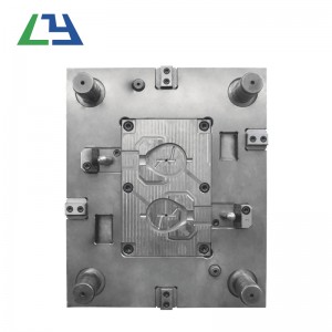 Injektionsskimmeldesign til plastskal af elektrisk stikkontakt tilpasset støbegodsform og plastinjektionsform