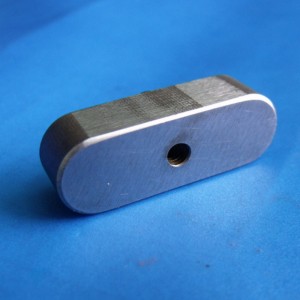 Kniv af god kvalitet til tætningskæber