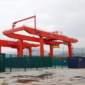 Rail Mounted Container Gantry Crane (RMG)