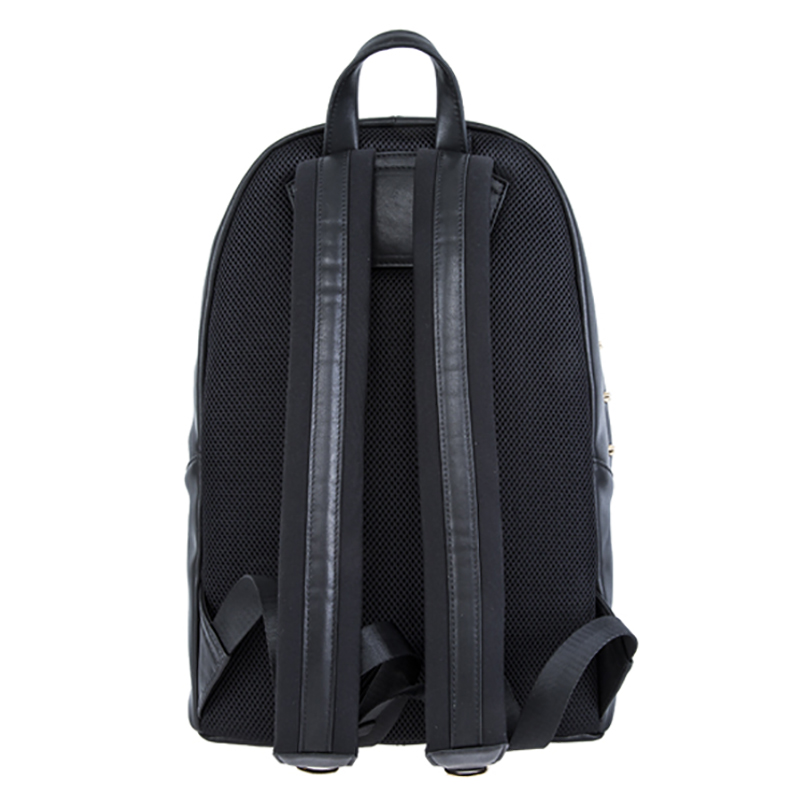 18SA-6841F Stud dekoreret sort top lynlås lomme enkel stil ægte læder rygsæk til mænd med laptop lomme