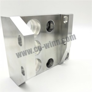 Tilpasset CNC-bearbejdning af motordele af aluminiumsmaterialer Reservedele efter salg