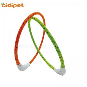 Ny kæledyrsforsyning Juleledet hundekrage med reflekterende silke Vandtæt kæledyrskrage led lys op Brug hundegave