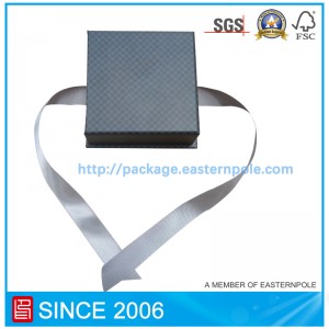 Sort luksuspakke med base og bånd