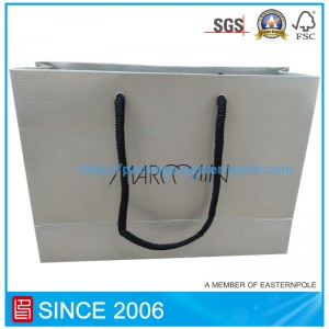 Luksus håndlavet papirpose til tøj