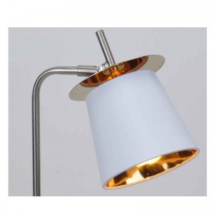 Bordlampe med stofskygge og dekorationsark