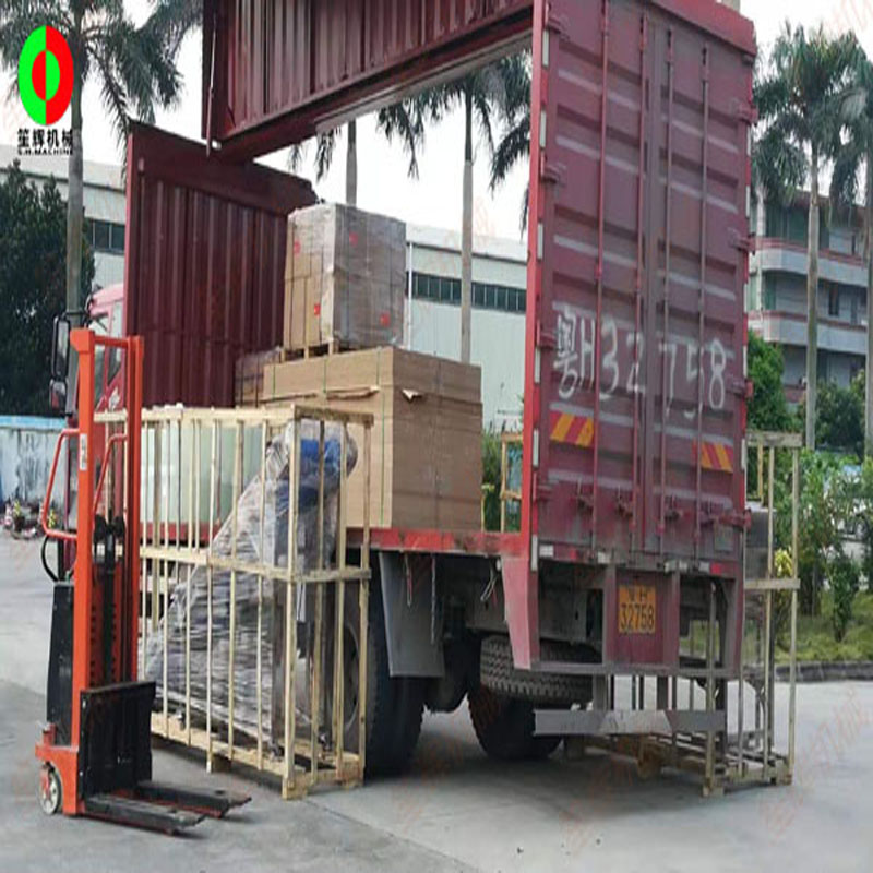 Eddy strøm rengøringsenhed udstyr og relateret hejseapparat lastning og forsendelse