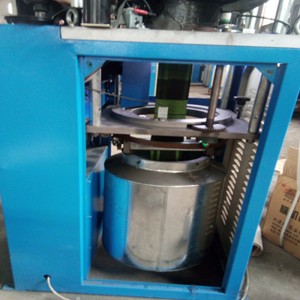 Prisen for varmesalg af knæhætte i bomuld på bracer