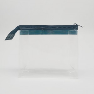 VICHY EVA kosmetisk pose