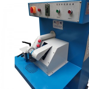 Skofremstillingsmaskine med vampkant