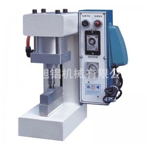 Skofremstilling af varm pressemaskine