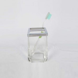 Sæt i badeværelsestilbehør i klart glas