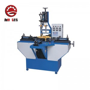 Sko, der fremstiller krydssålepressemaskine