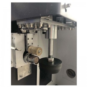 sportssko-maskinefremstilling til væggesåle med grov buffing-slibning