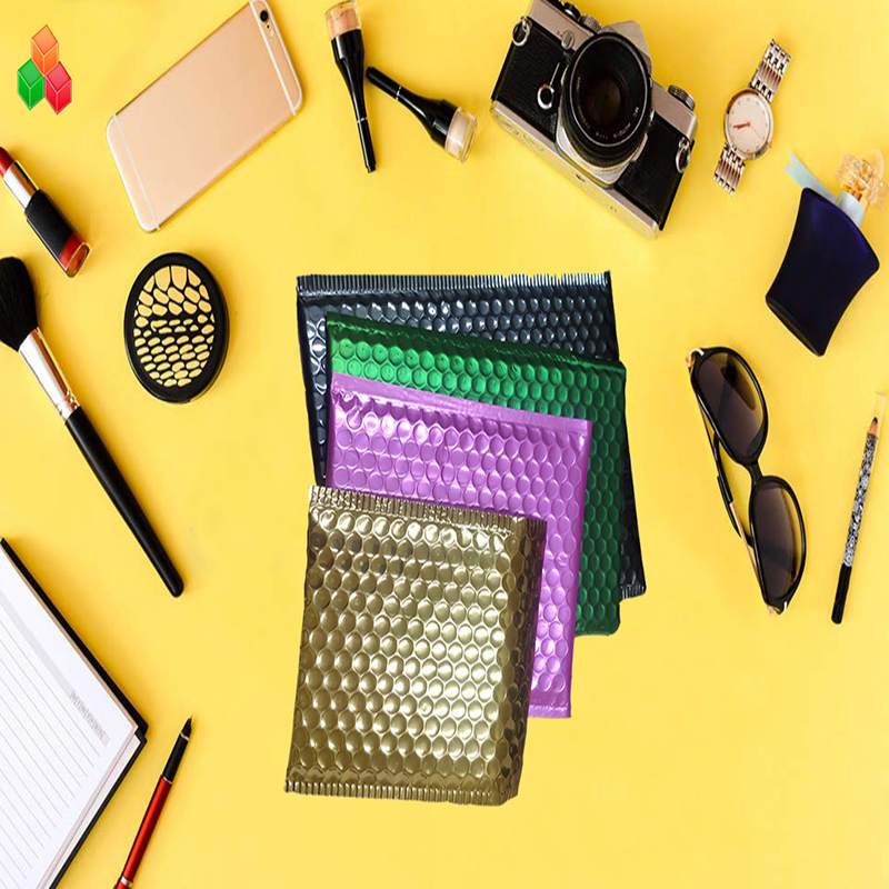 Sækkeposer af specialfremstillet plast trykluftbobler i aluminiumsposer til postpakker, der er sikker på, at emballagekuverten er skudsikker