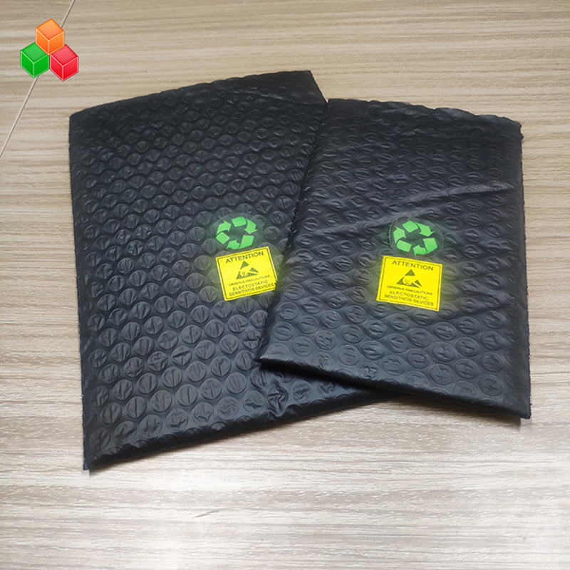 Postører med trykbobleboblebobleboblebobler med tåre, polstret plastikpose / med ekstruderet poly kuvert kuglepose