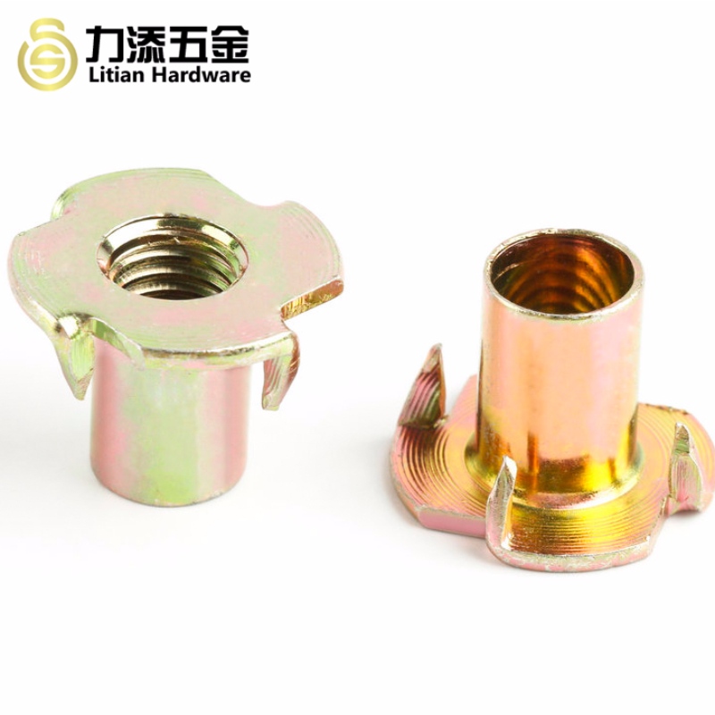 Smeltede fire klove T møtrik til møbler