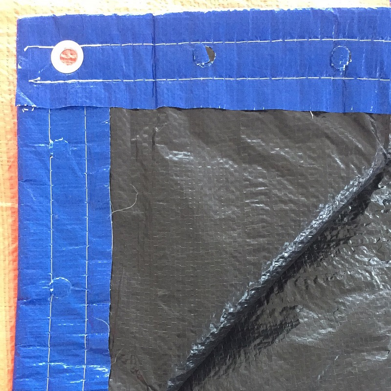 Dækker med beton til isolering af tæpper med opvarmet tæppe