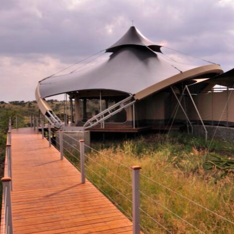 Prefab Safari huse dobbeltlag PVDF membranstruktur Hotel Indkvarteringstelt i Sydafrika
