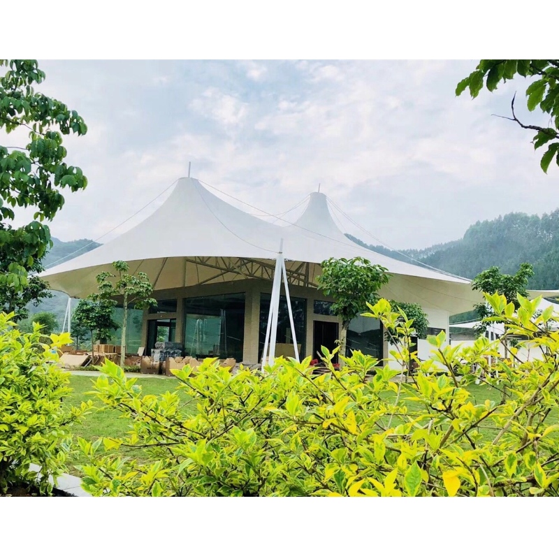 Varmt salg præfabrikshuse PVDF / PTFE stofmateriale Lejr Telt Glasvæg hotel Glamrende telte til Jungle Resort