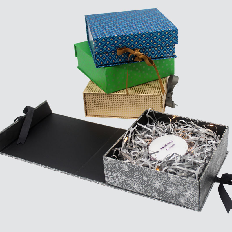 Let foldende gaveæske Mad Candle Chokolade Silkebånd Smuk æske