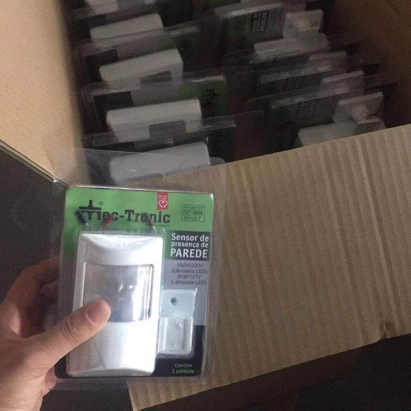 P20 PIR-sensorafbryder i væggen, op til 12M (40ft), 1200W