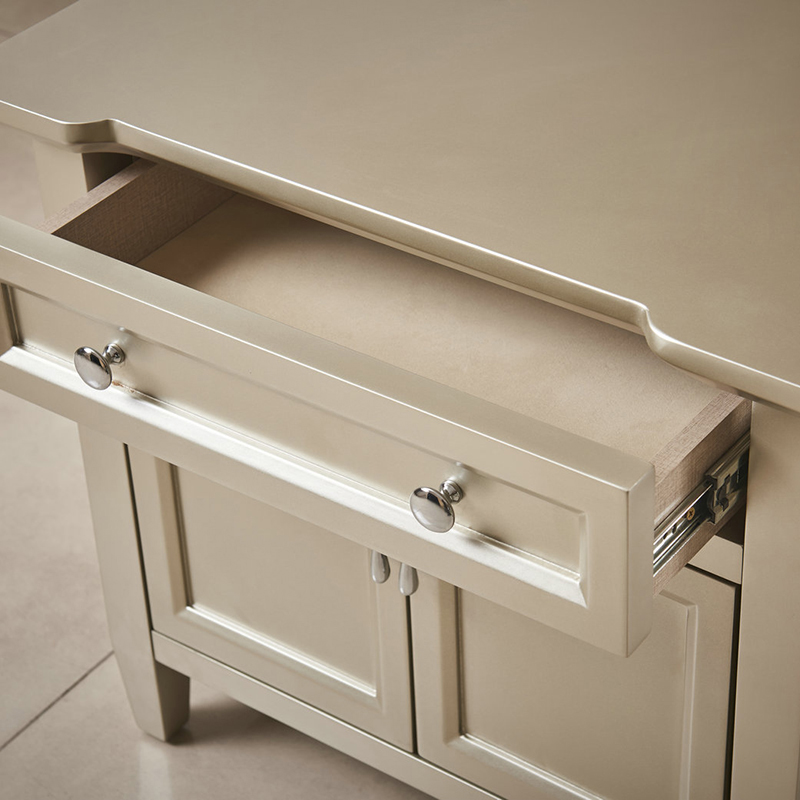 Klassisk design, moderne møbler til soveværelse