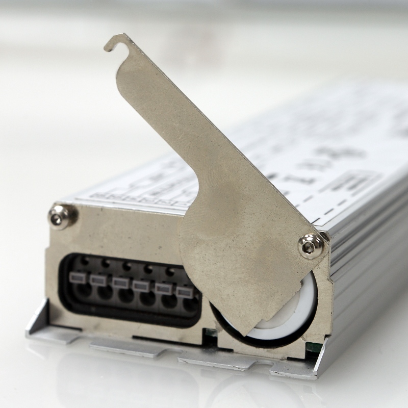 184009 INTEGRERET FLUO AC + EMERGENCY BALLAST