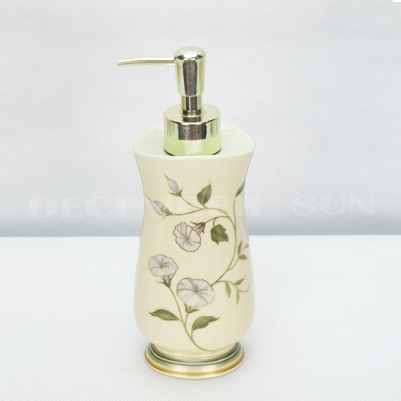 Smukt designhotel tilbehør til keramisk badeværelse