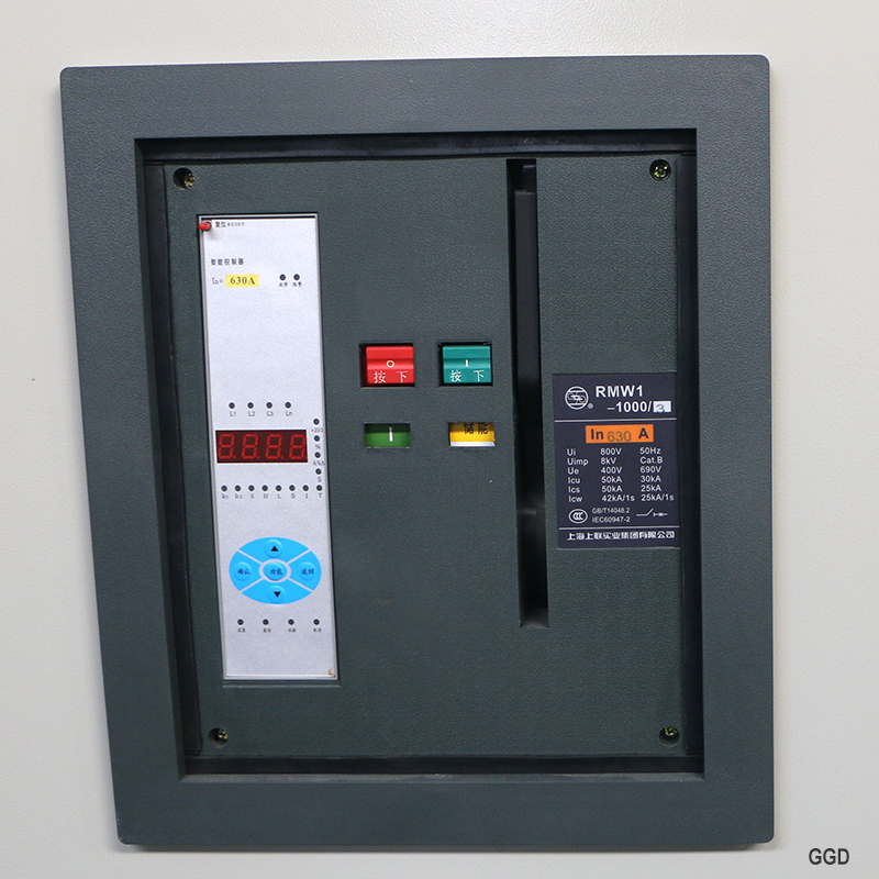 Nyt produkt Pladebatteri \/ switchgear med lavspænding