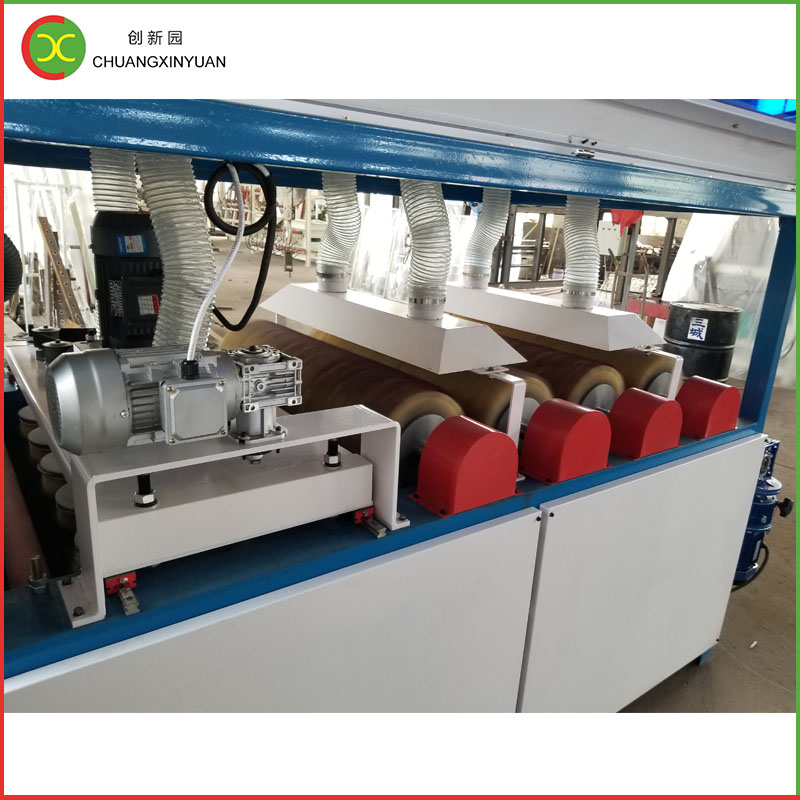 Speciel kurveoverfladeskur