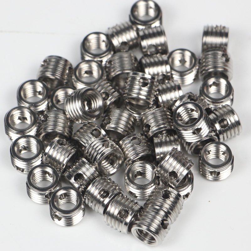 308 000 080.500 308 M8 * 1,25 * 12 * 1,5 * 14L selvskærende indsatser med 3 huller uden burr 500K lager