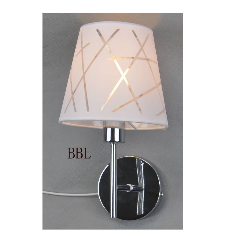 Lampen med skyggen af stof