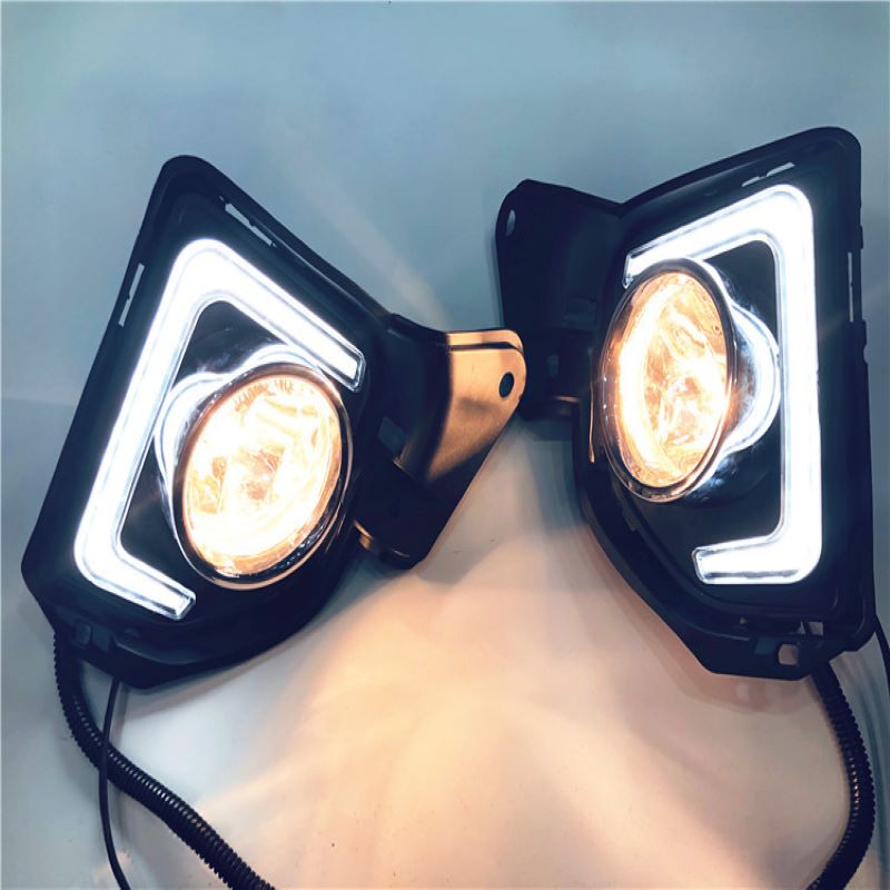 Dagslys til Toyota Hiace, tågelampe til Toyota Hiace 2014§2018 DRL