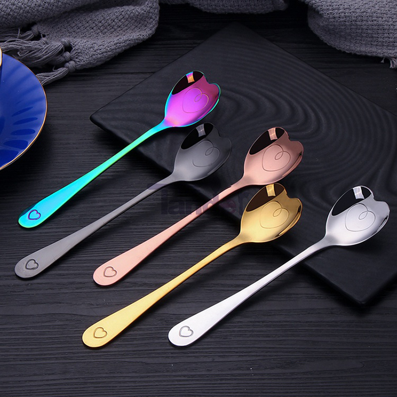 Mini metal dessert yoghurt kaffete ske i hjerteform, rustfrit stål hjerteformet te ske