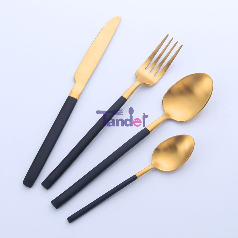 Detailhandel med små MOQ-fødevarer 18/8 Håndbestik af rustfrit stål sæt matte guldbestik og sort håndterminal