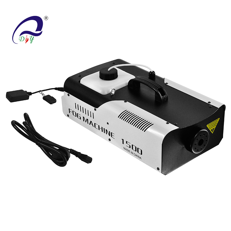 F-4 1500W, tågemaskine til fest