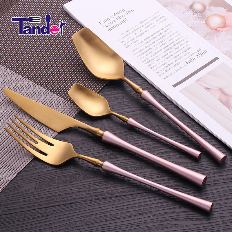 lyserødt greb guld pvd-overtræk slank talje stil rustfrit stål bryllup bestik sæt
