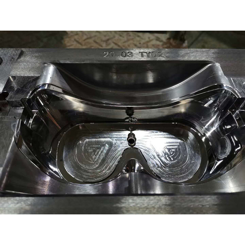 Goggles mold