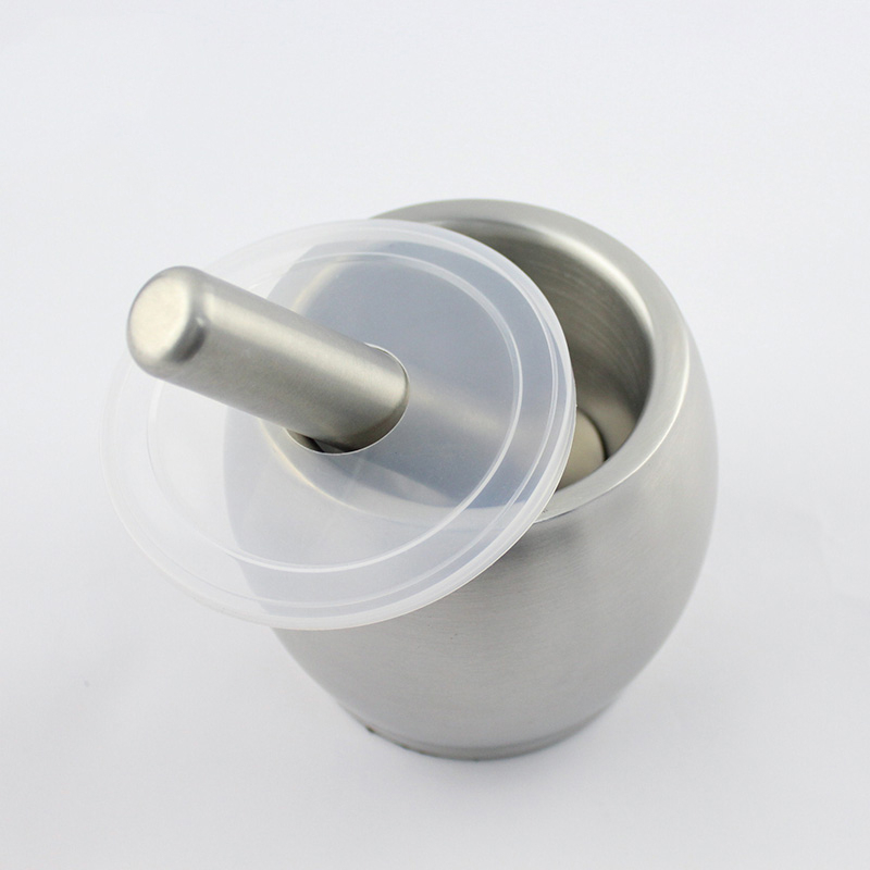 Engroshandel og detailhandel med krydderier, ingefærurter, hvidløg, formaling af mørtel og skadedyr af rustfrit stål