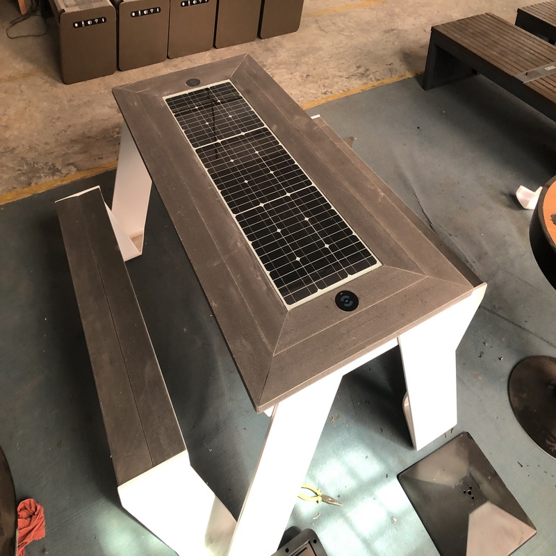 Ny design modestil Høj kvalitet Solar Smart Bench